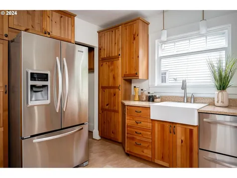 3011 Se 52nd Avenue Portland OR 97206
