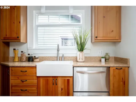 3011 Se 52nd Avenue Portland OR 97206