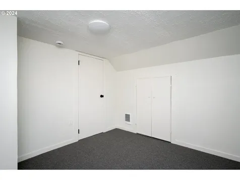 3011 Se 52nd Avenue Portland OR 97206