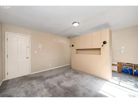 3916 SW Council Crest Drive Portland OR 97239