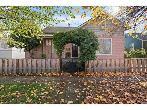 425 NW 3rd Avenue Canby OR 97013
