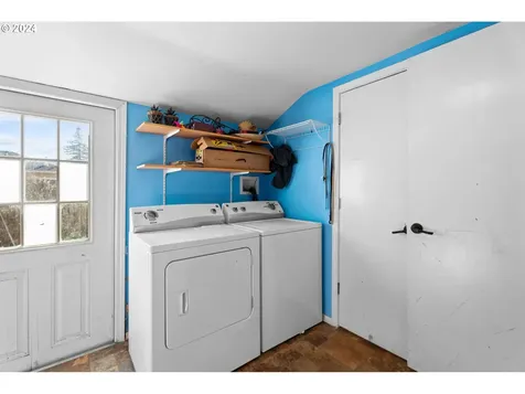 425 NW 3rd Avenue Canby OR 97013
