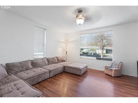 425 NW 3rd Avenue Canby OR 97013