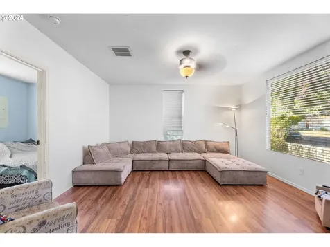 425 NW 3rd Avenue Canby OR 97013