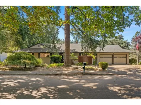 16904 Greentree Avenue Lake Oswego OR 97034