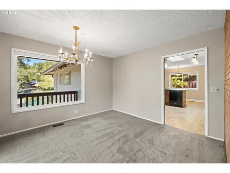 16904 Greentree Avenue Lake Oswego OR 97034