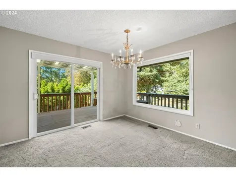16904 Greentree Avenue Lake Oswego OR 97034