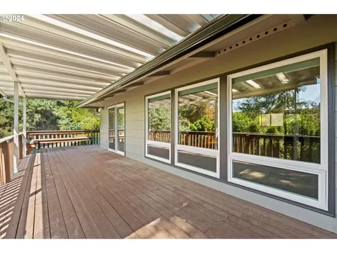 16904 Greentree Avenue Lake Oswego OR 97034