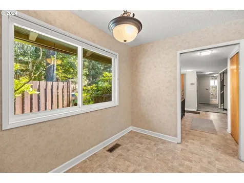 16904 Greentree Avenue Lake Oswego OR 97034