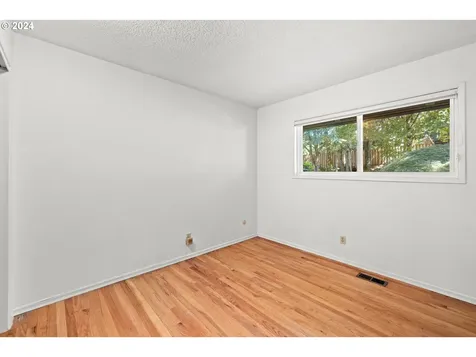 16904 Greentree Avenue Lake Oswego OR 97034
