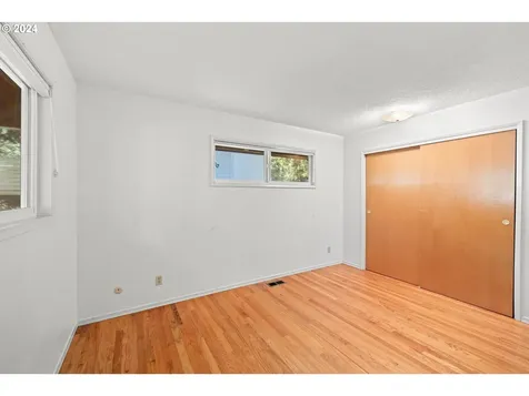 16904 Greentree Avenue Lake Oswego OR 97034