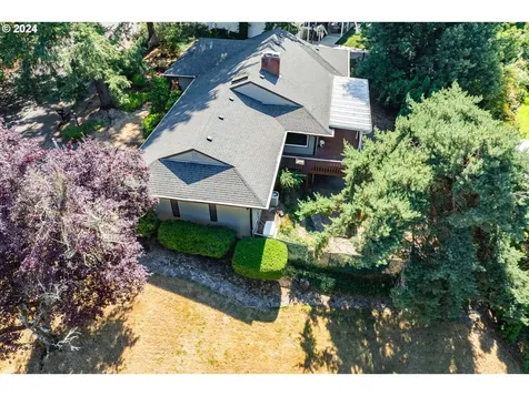 16904 Greentree Avenue Lake Oswego OR 97034