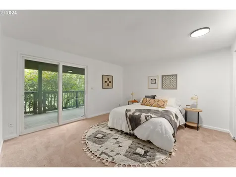 1873 S Palatine Hill Road Portland OR 97219