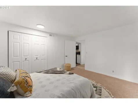 1873 S Palatine Hill Road Portland OR 97219