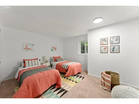 1873 S Palatine Hill Road Portland OR 97219