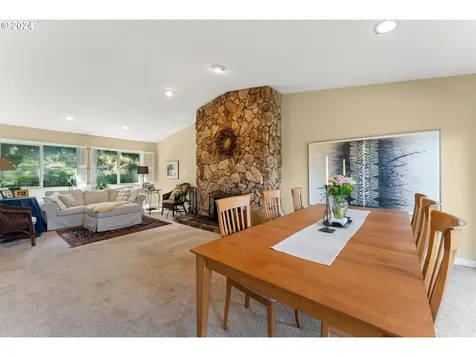 1873 S Palatine Hill Road Portland OR 97219