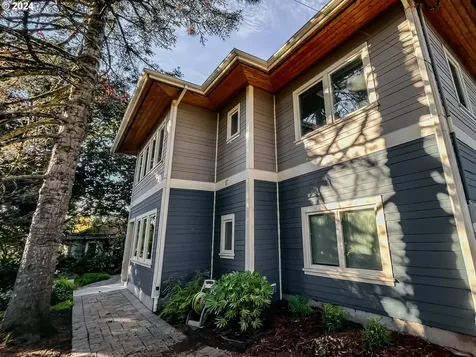 3117 SE Brooklyn Street Portland OR 97202