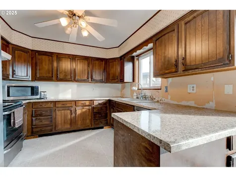 13330 SW Oakwood Street Beaverton OR 97005