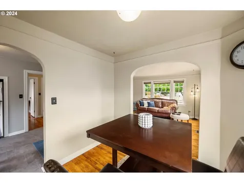 541 SW Clay Street Dallas OR 97338