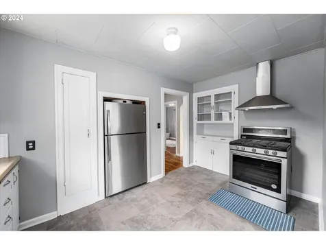 541 SW Clay Street Dallas OR 97338