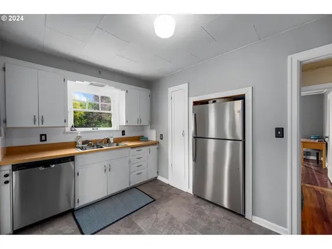 541 SW Clay Street Dallas OR 97338