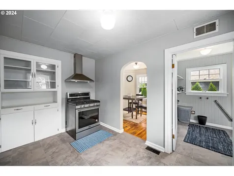 541 SW Clay Street Dallas OR 97338