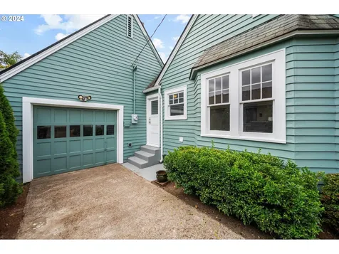 541 SW Clay Street Dallas OR 97338