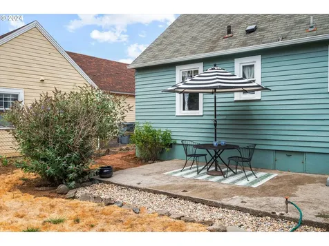 541 SW Clay Street Dallas OR 97338