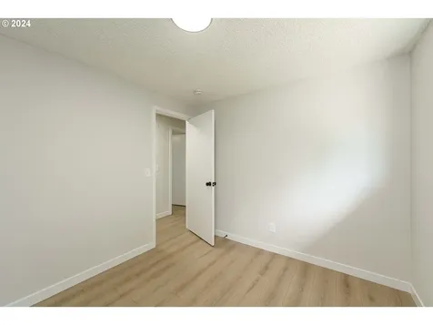17023 SE Stephens Street Portland OR 97233