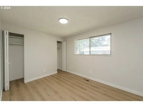 17023 SE Stephens Street Portland OR 97233