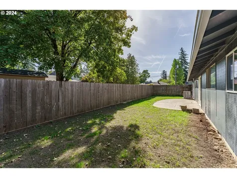 17023 SE Stephens Street Portland OR 97233