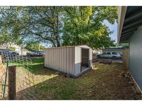17023 SE Stephens Street Portland OR 97233