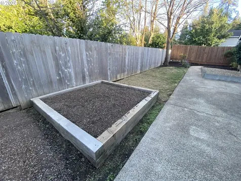 2971 Portland Street Eugene OR 97405