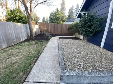 2971 Portland Street Eugene OR 97405