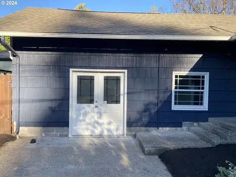 2971 Portland Street Eugene OR 97405