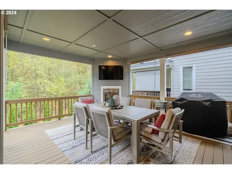 105 S 39th Drive Ridgefield WA 98642