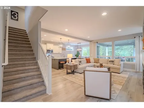 105 S 39th Drive Ridgefield WA 98642