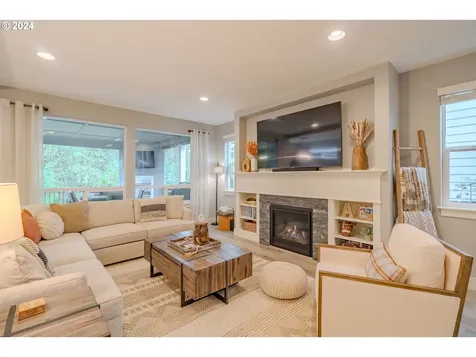 105 S 39th Drive Ridgefield WA 98642