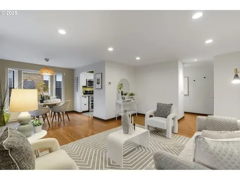 448 SW 121st Place Portland OR 97225