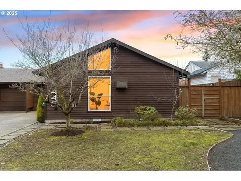 448 SW 121st Place Portland OR 97225