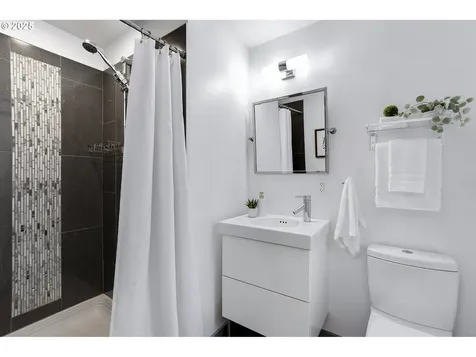 448 SW 121st Place Portland OR 97225
