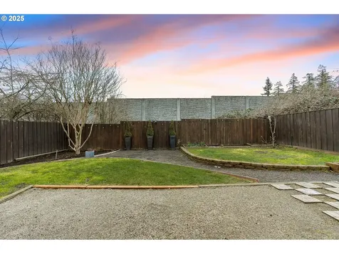 448 SW 121st Place Portland OR 97225