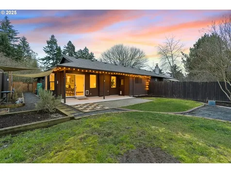 448 SW 121st Place Portland OR 97225