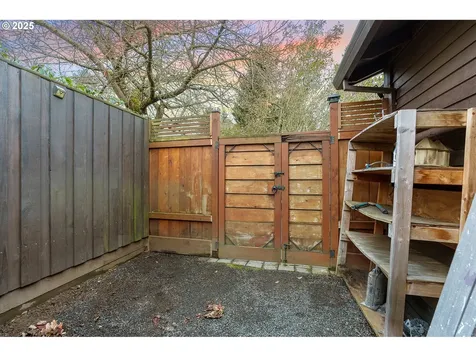 448 SW 121st Place Portland OR 97225