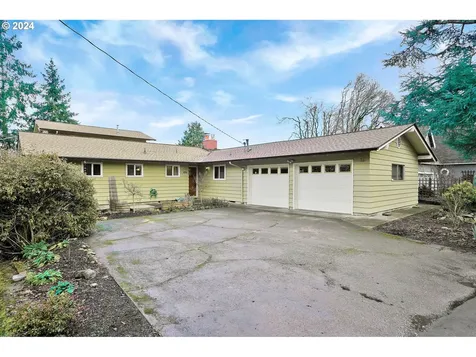 125 Cherry Street Silverton OR 97381