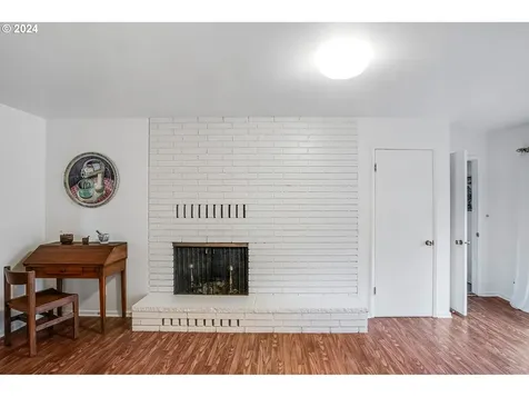 125 Cherry Street Silverton OR 97381