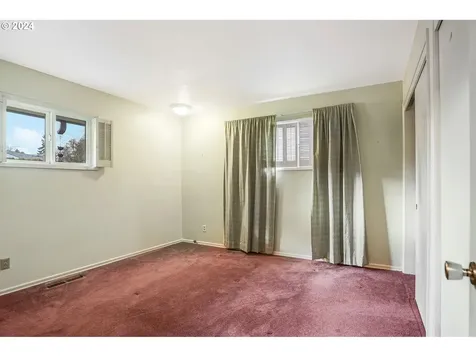 125 Cherry Street Silverton OR 97381