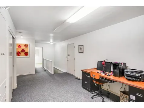 125 Cherry Street Silverton OR 97381