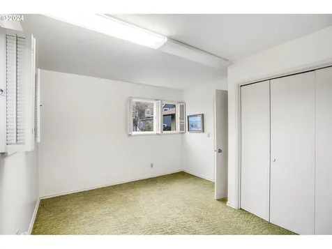 125 Cherry Street Silverton OR 97381