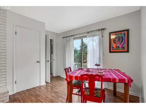 125 Cherry Street Silverton OR 97381
